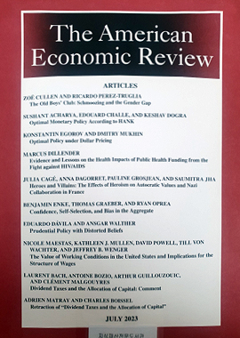 World Patent Information 표지